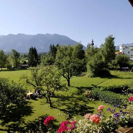 Im Alpengaestehaus Marzoll -